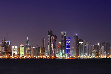 Skyline of Doha, West Bay District, Doha, Qatar, Arabian Peninsula, Persian Gulf, Middle East, Asia