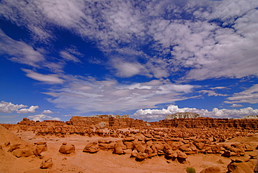 Pinnacles and hoodoos in Goblin State Park, Utah, USA, America