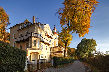 Villa from around 1900, Weipertshausen on Lake Starnberger See, Muensing, Fuenfseenland area, Upper Bavaria, Bavaria, Germany, Europe