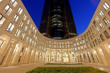 Yard of the Tower 185, Gallus Europaviertel quarter, Frankfurt am Main, Hesse, Germany, Europe