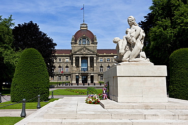 War Memorial in front of Palais du Rhin, Rhine Palace on Place de la Republique, Strasbourg, Alsace, France, Europe