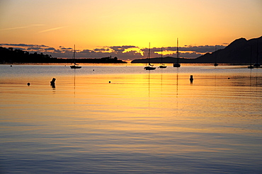 Sunrise, boats in the bay of Puerto de Pollensa, Port de Pollenca, Majorca, Balearic Islands, Mediterranean Sea, Spain, Europe