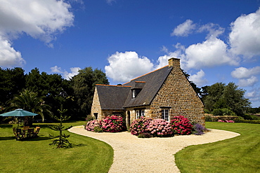 A typical house on the Ile de Brehat, Bretagne, France, Europe