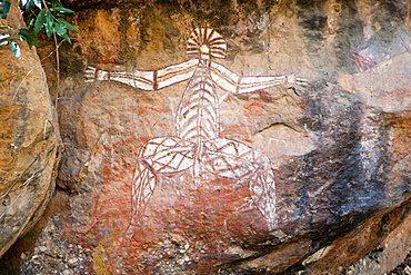 Aboriginal rock carvings, Nabulwinjbulwinj, Nourlangie Rock, Kakadu National Park, Northern Territory, Australia