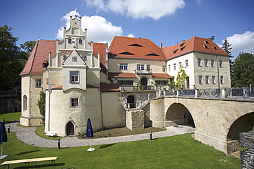 Schloss Schleinitz castle in Leuben-Schleinitz, Ketzerbachtal near Meissen, Saxony, Germany, Europe