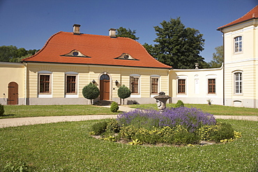 Schloss Koenigshain castle king Koenigshainer Berge area, Goerlitz district, Saxony, Germany, Europe