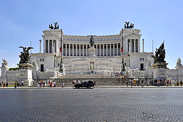 Italian National Monument to King Vittorio Emanuele II, Piazza Venezia, Rome, Lazio, Italy, Europe