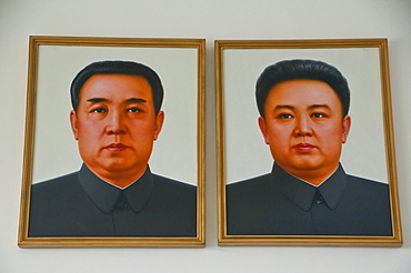 Paintings of the politicians Kim Jong-il and Kim Il-sung, Myohyang-san mountain, North Korea, Asia