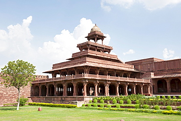 Mughal architecture, Royal Palace, green lawn, Panch Mahal, a five-story palace, Fatehpur Sikri, Uttar Pradesh, India, South Asia, Asia