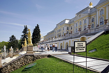 Peterhof Palace, UNESCO World Heritage Site, Peterhof, St. Petersburg, Russia, Eurasia