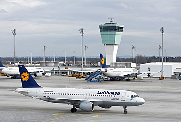 Lufthansa Airbus A320-200, Ludwigshafen am Rhein, at Munich Airport, Bavaria, Germany, Europe