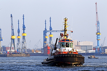 Tugboat, Bugsier 9, on the Elbe River, Port of Hamburg, Hanseatic City of Hamburg, Germany, Europe