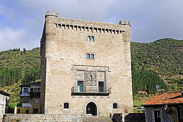 Torre del Infantad, town tower, Town Hall, Potes, small town, Picos de Europa, Peaks of Europe National Park, Cantabria, Spain, Europe