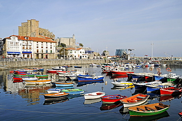 Small boats in a harbour, Santa Maria Church, Santa Ana Fortress, Castro Urdiales, Gulf of Biscay, Cantabria, Spain, Europe