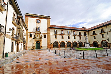 Department of Psychology, university, Plaza de Feijoo, Oviedo, Asturias, Spain, Europe