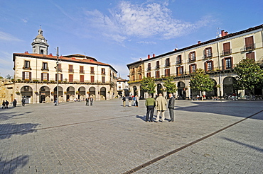 Plaza de los Fueros, square, Onati, Gipuzkoa province, Pais Vasco, Basque Country, Spain, Europe