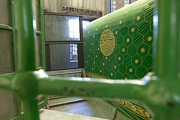 Abraham cenotaph at the Ibrahim Mosque, Cave of Machpela or Cave of the Patriarchs in Hebron, Palestine, Western Asia