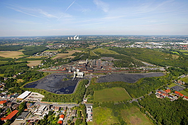 Aerial view, Bergwerk Ost coal mine, Heinrich-Robert coal mine in Pelkum, Hamm, Ruhr area, North Rhine-Westphalia, Germany, Europe