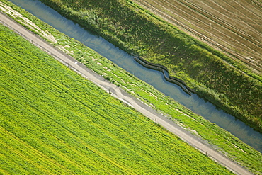 Aerial view, Seseke, tributary of the lip, SesekeKunst, Line of Beauty - the fifth treatment plant, Susanne Lorenz, cycle lane, Klaerwerk 4 four sewage treatment plant Kamen, Luenen, Ruhrgebiet region, North Rhine-Westphalia, Germany, Europe