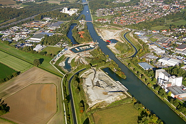 Aerial view, inland water transport, Emscher 190 Emscher crossing RHK construction site Rhein-Herne Canal Emschergenossenschaft Duek, Castrop-Rauxel, Ruhrgebiet region, North Rhine-Westphalia, Germany, Europe