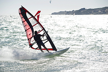 Wind surfers and kite surfers surfing near Tarifa, Costa del Luz, Andalucia, Spain, Europe