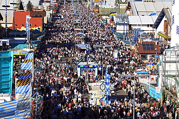 Crowds at the Oktoberfest, Munich Beer Festival, Munich, Bavaria, Germany, Europe