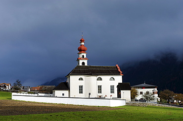 Parish church of St Margareth, Uttenheim, Gais, Valli di Tures e Aurina Valley, Puster Valley, province of Bolzano-Bozen, Italy, Europe