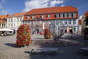 Haus des Gastes, tourist information, New Market, climatic health-resort of Waren on Lake Mueritz, Mecklenburg Lake District, Mecklenburg-Western Pomerania, Germany, Europe