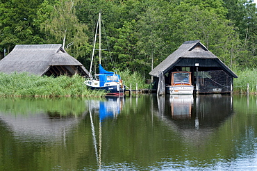 Boathouse on the Prerower Strom estuary, Fischland-Darss-Zingst peninsula, Mecklenburg-Western Pomerania, Germany, Europe