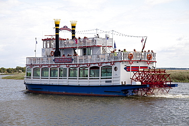 Paddle wheel steamer Baltic Star, Bodden estuary tours, Baltic Sea resort Zingst, Fischland-Darss-Zingst peninsula, Mecklenburg-Western Pomerania, Germany, Europe