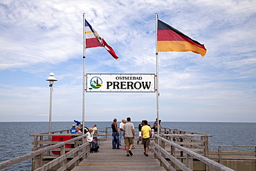 Pier in the Prerow Baltic resort, Fischland-Darss-Zingst peninsula, Mecklenburg-Western Pomerania, Germany, Europe