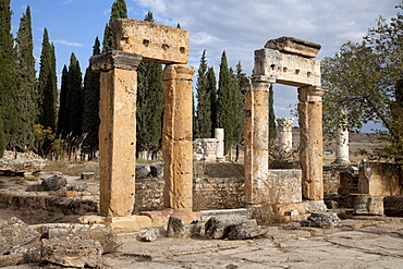 Columnet Street, Hierapolis, Pamukkale, Denizli, Turkey, Asia