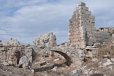 Ancient basilica, Perga, a large site of ancient ruins, Antalya, Turkish Riviera, Turkey, Asia