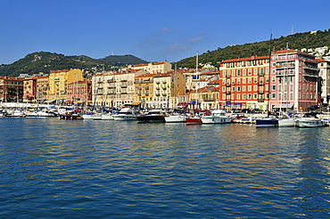 Boats in the harbour of Nice, Nizza, Cote d'Azur, Alpes Maritimes, Provence, France, Europe