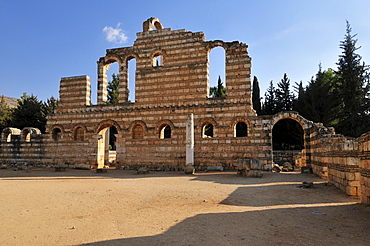 Ancient Umayyad ruins at the archeological site of Anjar, Aanjar, Unesco World Heritage Site, Bekaa Valley, Lebanon, Middle East, West Asia