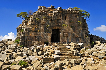 Ruin of a antique Roman tower, archeological site of Qalaat Faqra, Lebanon, Middle East, West Asia