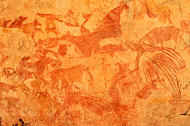 Neolithic rock art, painting of animals and people, Tasset Plateau, Tassili n'Ajjer National Park, Unesco World Heritage Site, Wilaya Illizi, Algeria, Sahara, North Africa