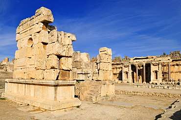 Antique ruins at the archeological site of Baalbek, Unesco World Heritage Site, Bekaa Valley, Lebanon, Middle East, West Asia