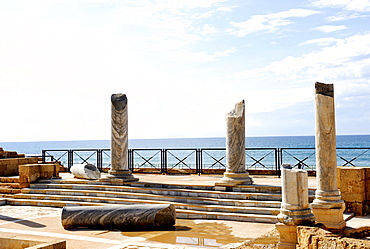 Roman bath house, ancient Roman city of Caesarea, Israel, Middle East, Southwest Asia