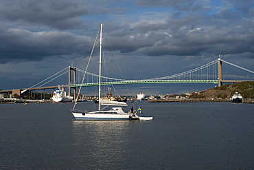 Aelvsborgsbron, Alvbruecke with sailboat, Gothenburg, Vaestragoetalands laen, Sweden, Europe
