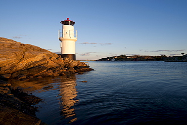 Lighthouse, Molloesund, Vaestra Goetaland County, Sweden, Europe