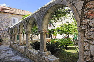 Cloister of the parish church, Vrboska, Hvar Island, Croatia, Europe