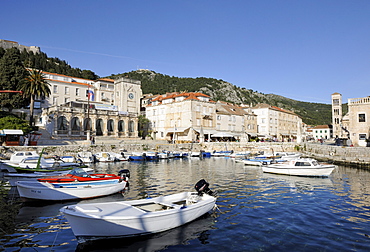 Venetian Loggia and harbour, Hvar, Hvar Island, Croatia, Europe