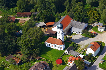 Farm with a chapel, Hollerdau region, Bavaria, Germany, Europe