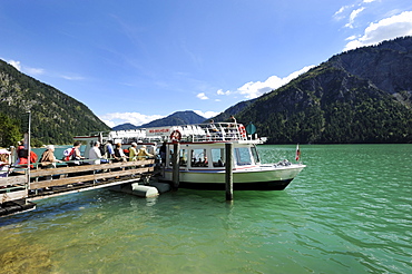 Cruise ship, MS Wilhelm, Lake Plansee, Ammergau Alps, Tyrol, Austria, Europe