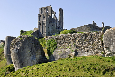 Corfe Castle, Corfe Castle Village, Dorset, southern England, England