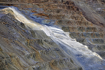 Copper deposits, Bingham Canyon Mine or Kennecott Copper Mine, largest man-made open pit on earth, Oquirrh Mountains, Salt Lake City, Utah, USA, America