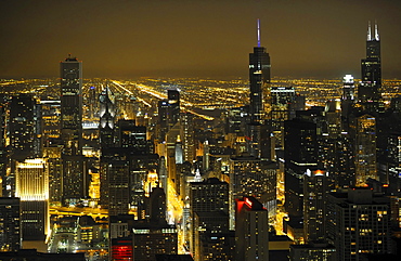 Night shot, Willis Tower, formerly named Sears Tower and renamed in 2009, Trump Tower, Aon Center, Two Prudential Plaza, Chicago, Illinois, United States of America, USA