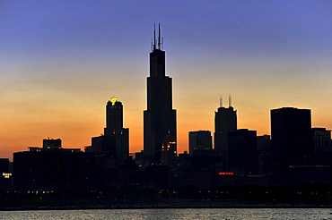 Evening mood, sunset, Willis Tower, formerly named Sears Tower and renamed in 2009, 311 South Wacker Drive skyscraper, skyline, Chicago, Illinois, United States of America, USA