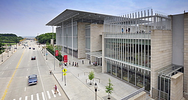 The Art Institute of Chicago, an art museum and art school, Grant Park, Chicago, Illinois, United States of America, USA